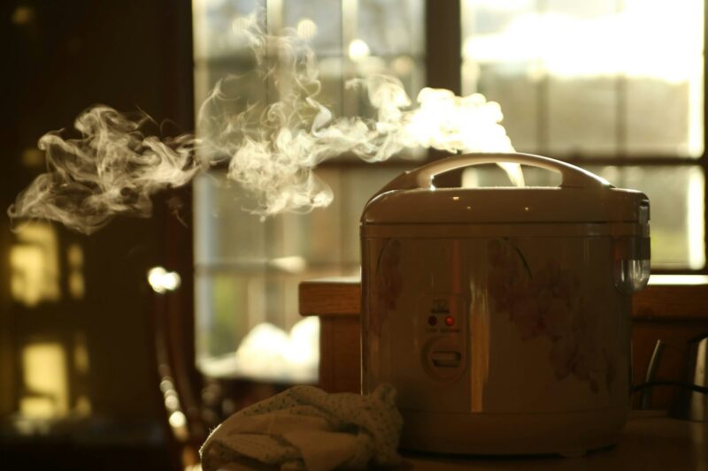 Panela de Pressão Elétrica: Vale a Pena Ter? Diferenças e Vantagens