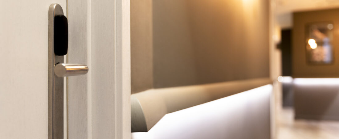 Melhores Fechaduras Digitais com Biometria para Apartamentos Pequenos